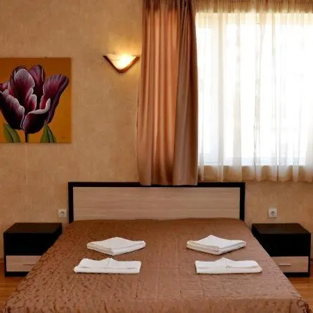 Apart Diva 3* Golden Sands